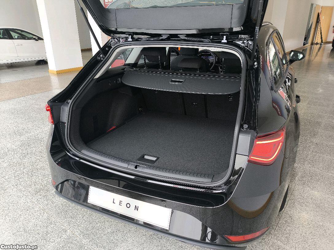 SEAT Leon 2.0 TDI SP Style — fotografia 2