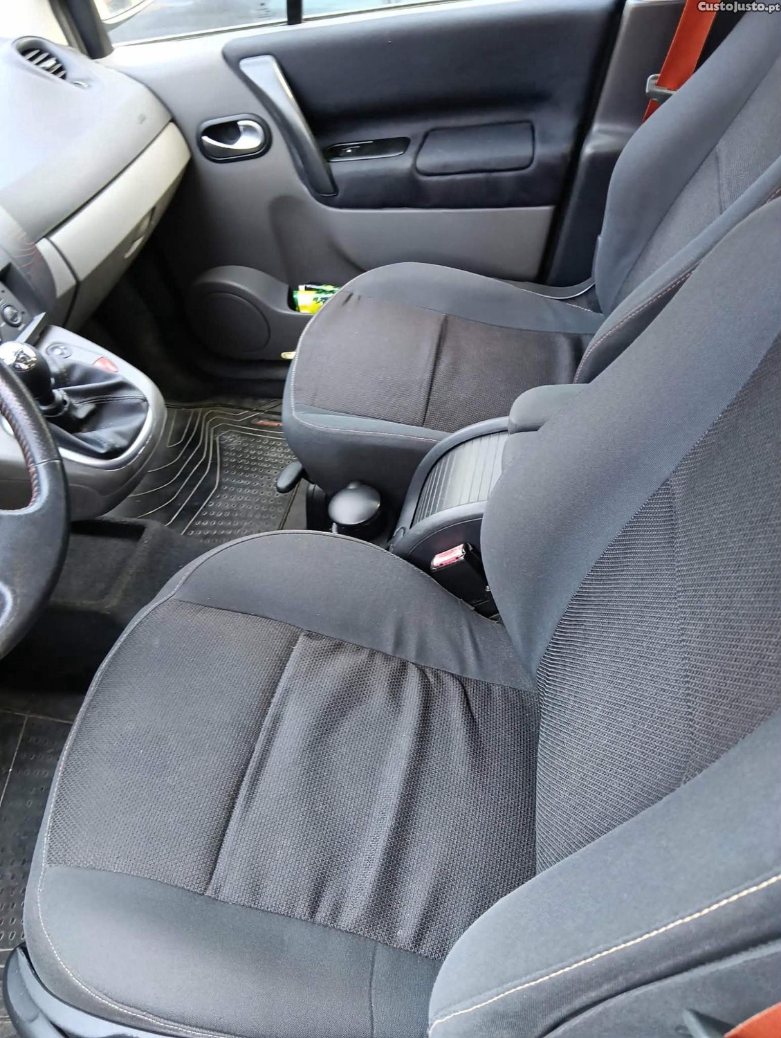 Renault Mégane Scenic — fotografia 4