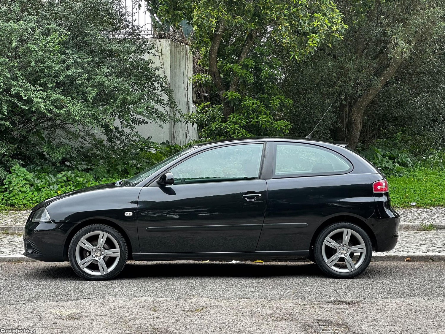 SEAT Ibiza 1.2 12v — fotografia 11