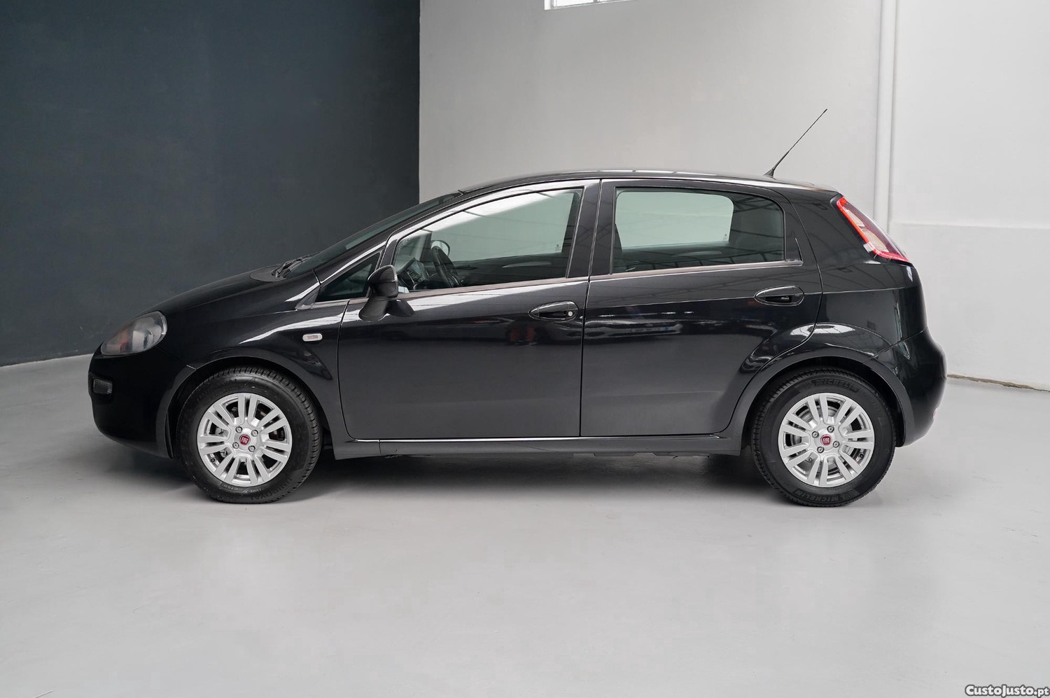 Fiat Punto 1.3 M-Jet Lounge S&S — fotografia 6
