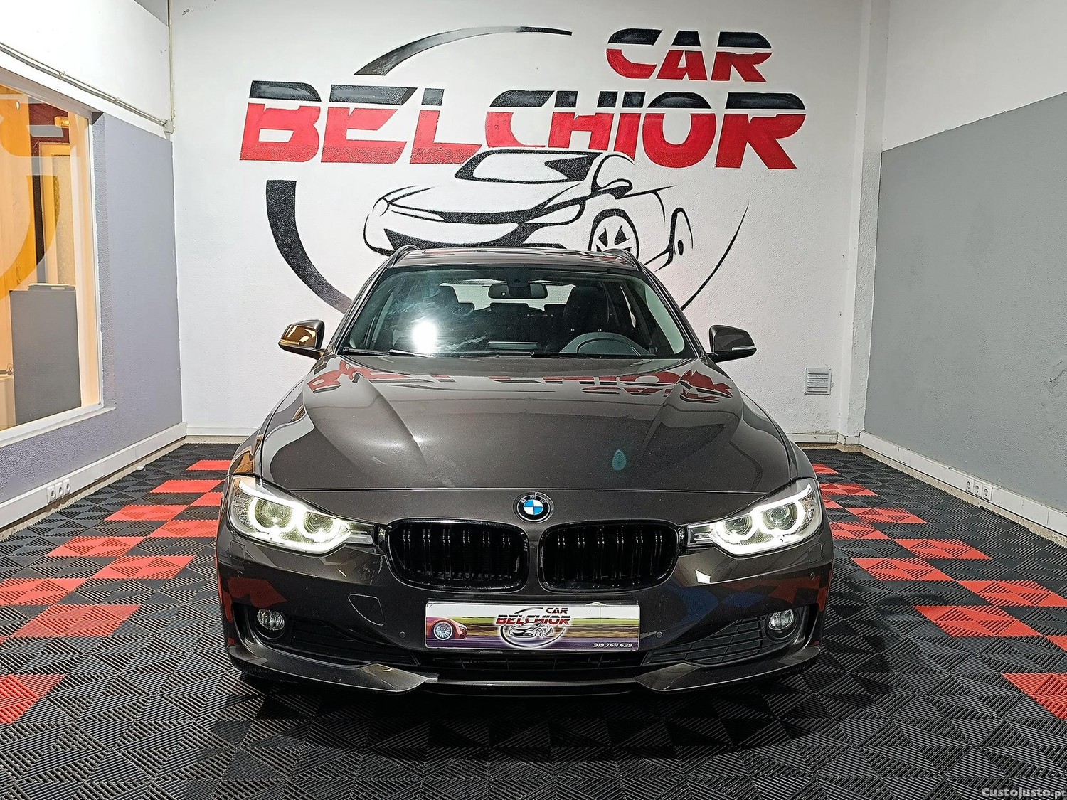 BMW 318 d Touring Line Luxury — fotografia 18