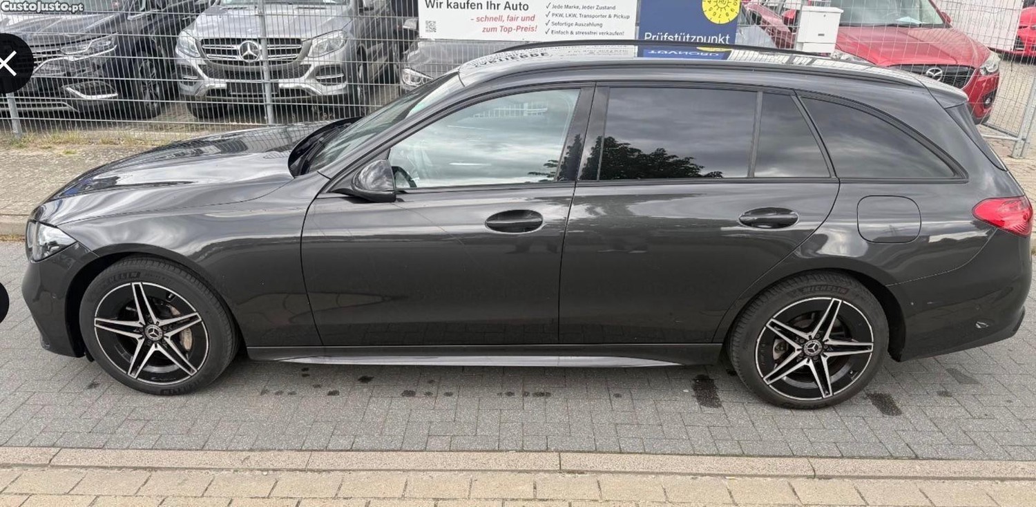 Mercedes-Benz C 300 e 9G-TRONIC AMG Line Advanced — fotografia 8