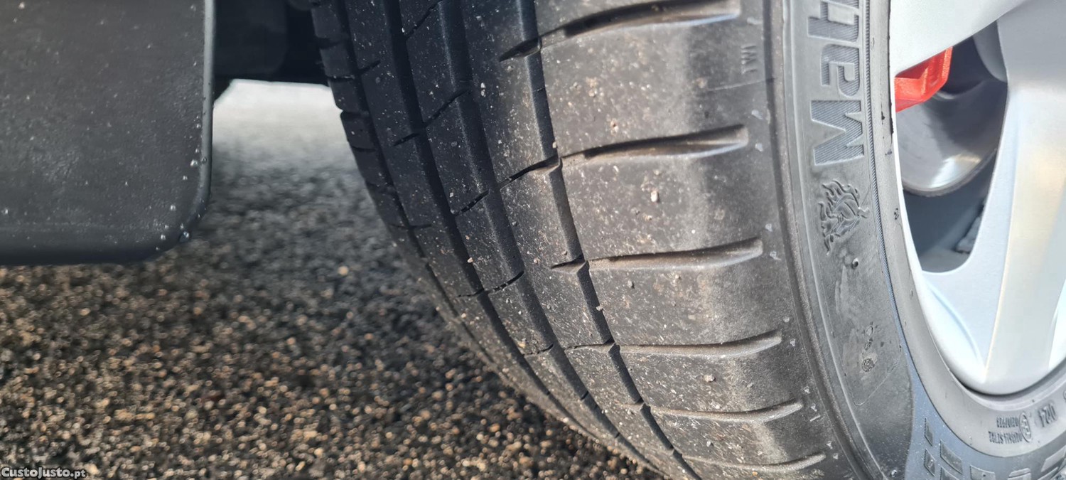 Ford Fiesta 1.4 Diesel, 5 Lugares, Estimado — fotografia 2