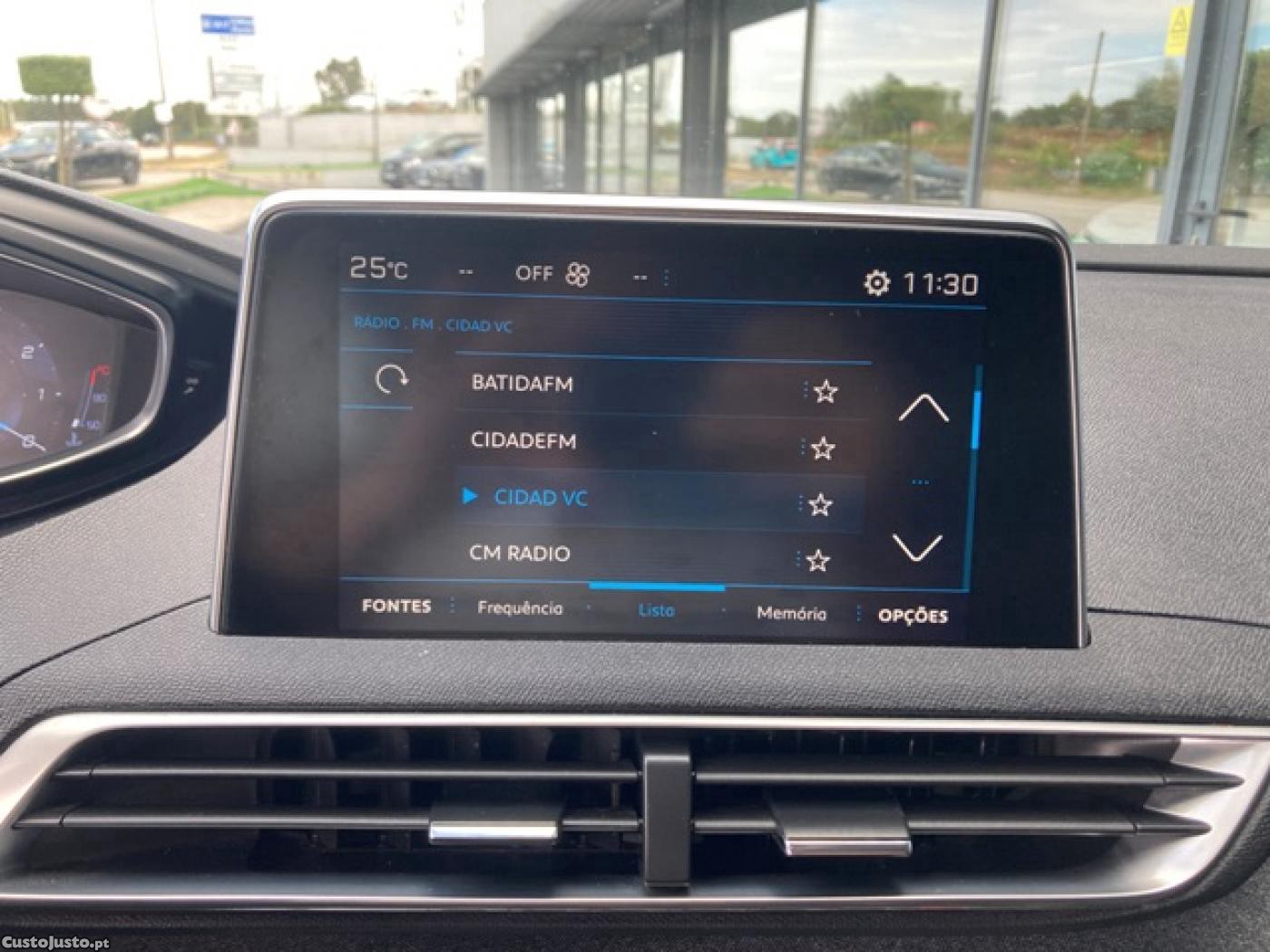 Peugeot 3008 1.2 PureTech Active — fotografia 11
