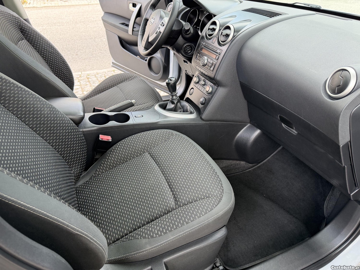 Nissan Qashqai 1.5 DCi-1 registo-Iuc 40 — fotografia 6