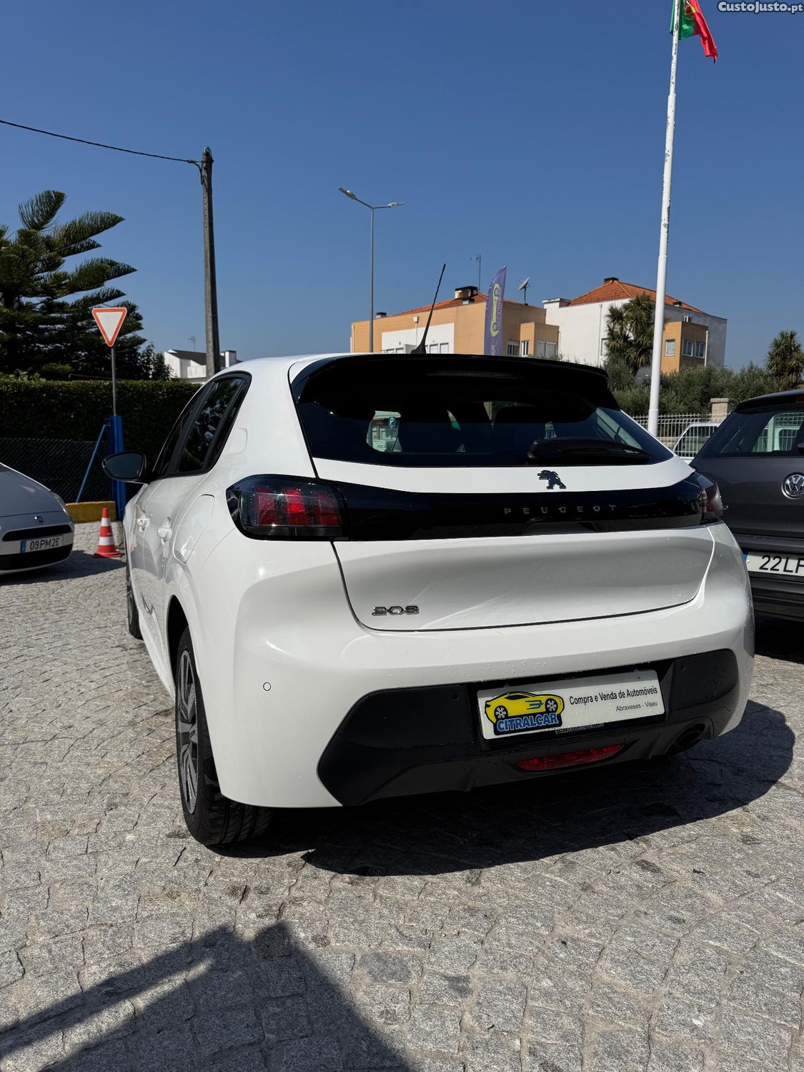 Peugeot 208 1.5 Blue HDI Pack — fotografia 10
