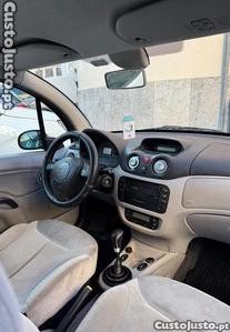 Citroën C3 1.4 Executive — fotografia 3