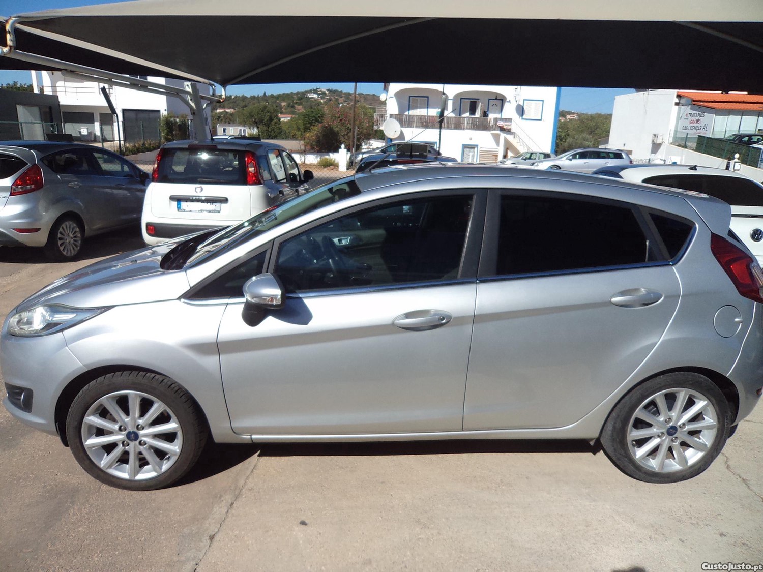Ford Fiesta 1.0 Ar/c 5 Portas — fotografia 6