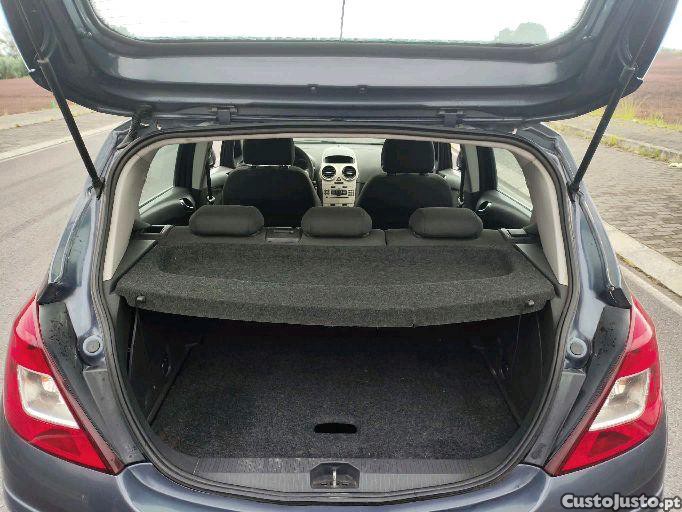 Opel Corsa 1.2 — fotografia 3