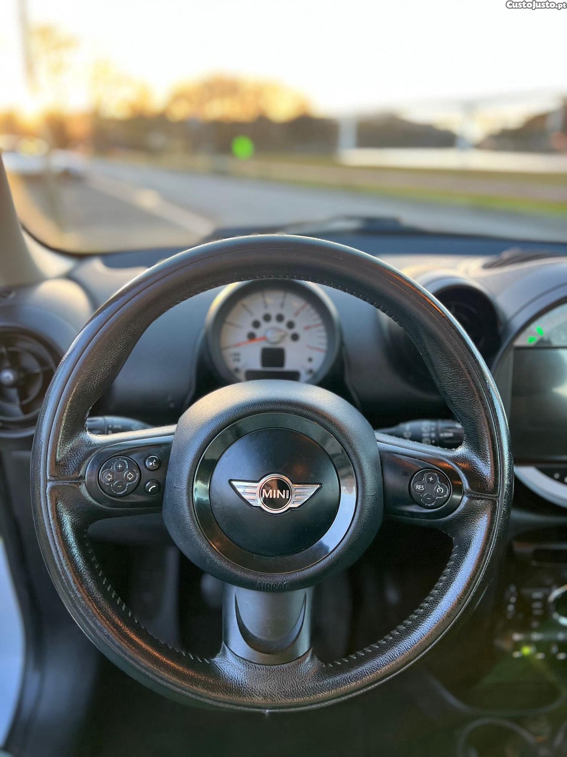 MINI Countryman One D — photo 5