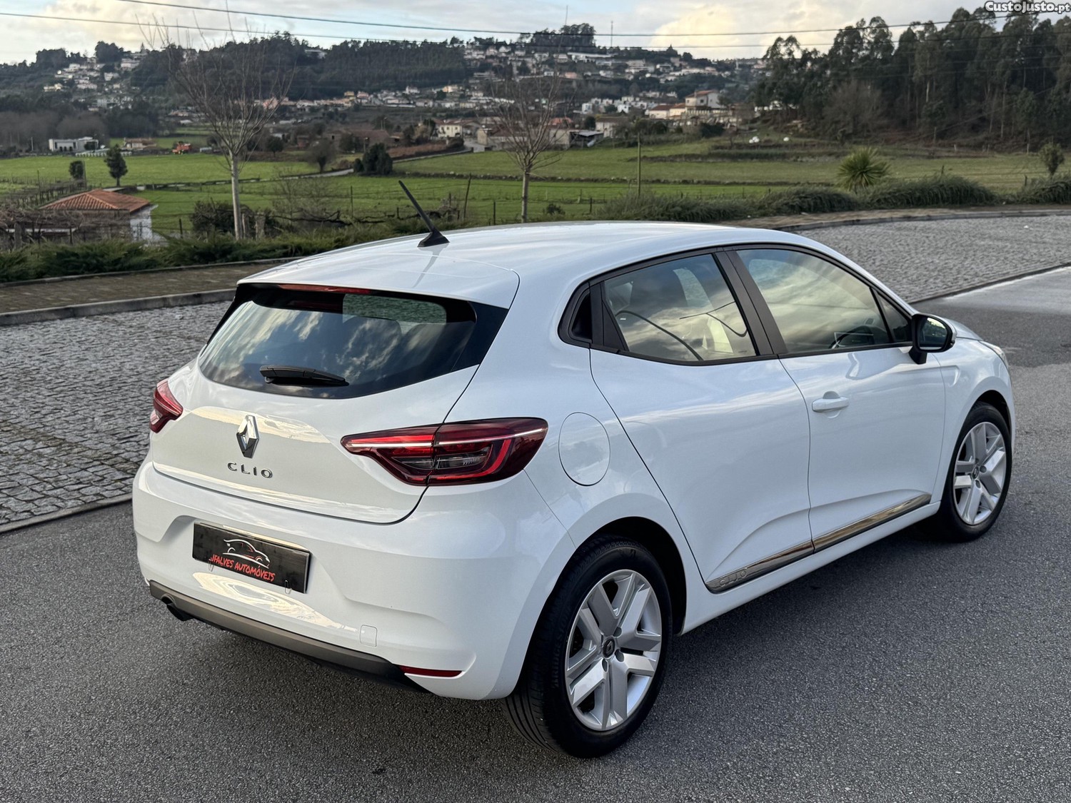 Renault Clio 1.0 2020 — fotografia 6