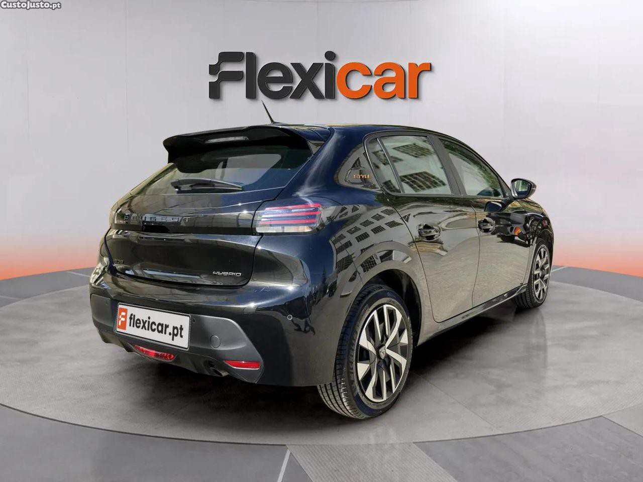 Peugeot 208 1.2 Hybrid Style e-DCS6 — fotografia 9