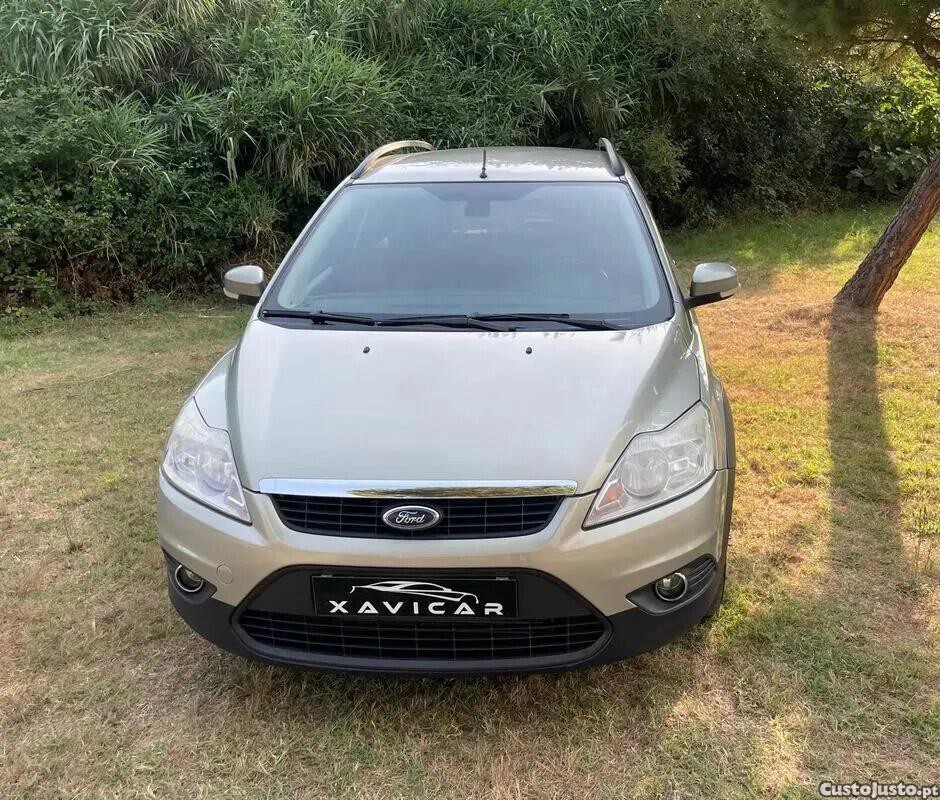 Ford Focus 1.6 TDCi DPF Titanium — fotografia 16