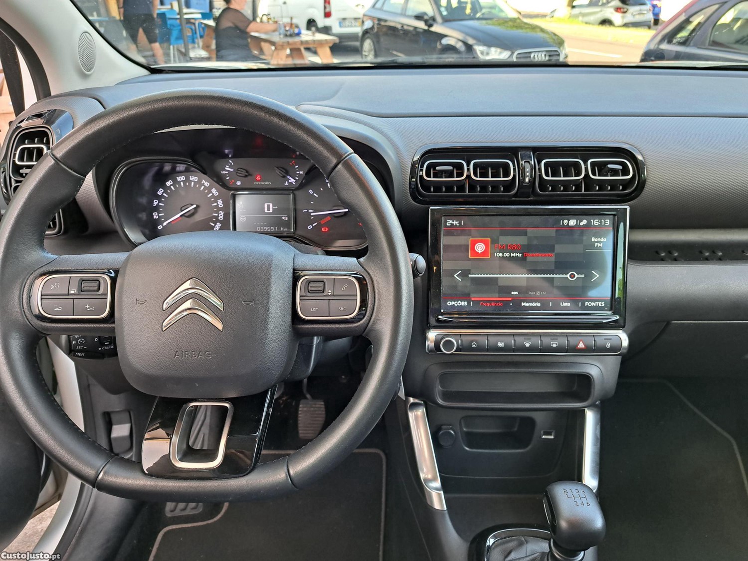 Citroën C3 Aircross 1.2 C-Séries 110 CV — fotografia 6