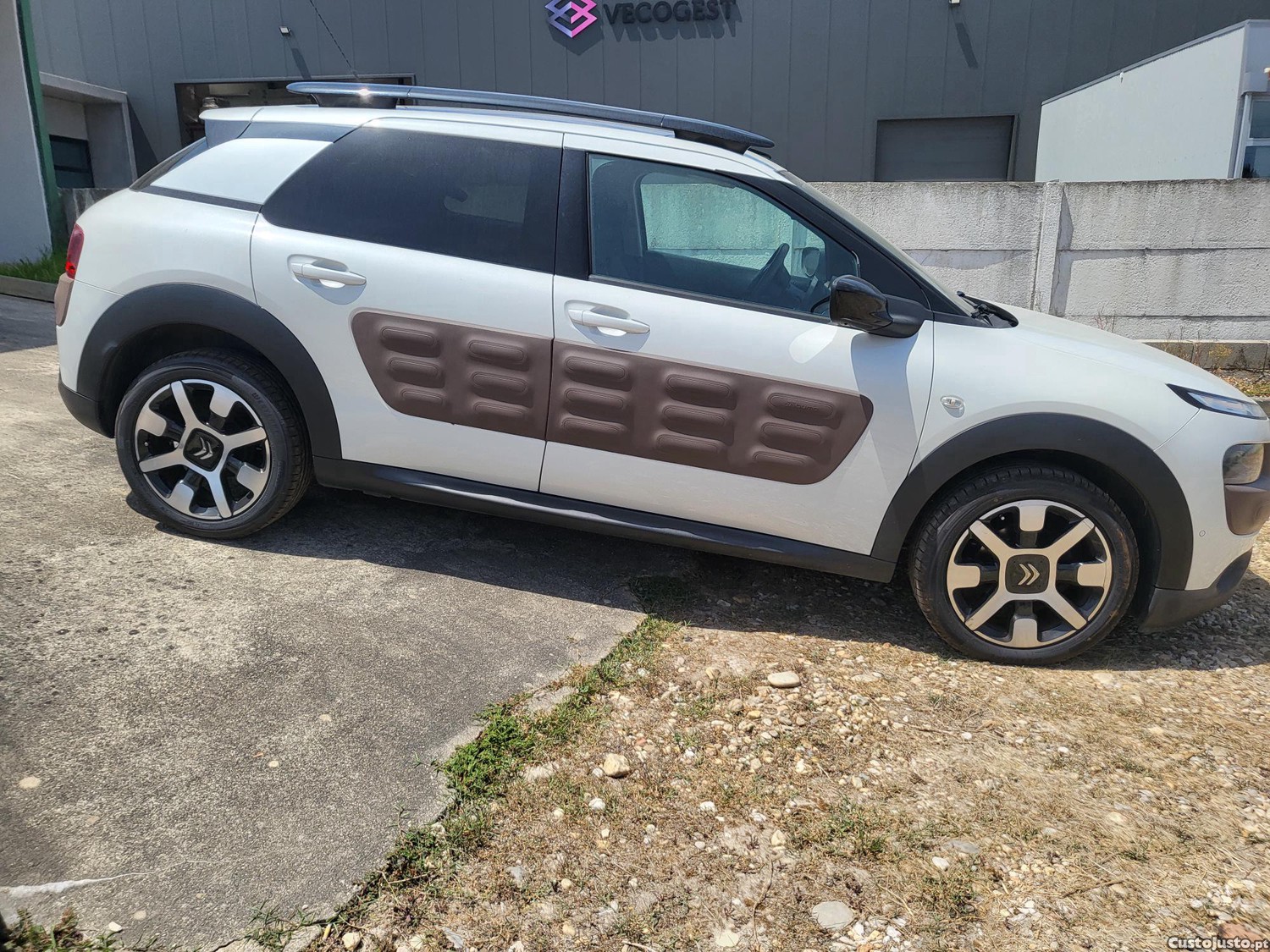 Citroën C4 Aircross c4 cactus shine edition 110 cv — fotografia 2