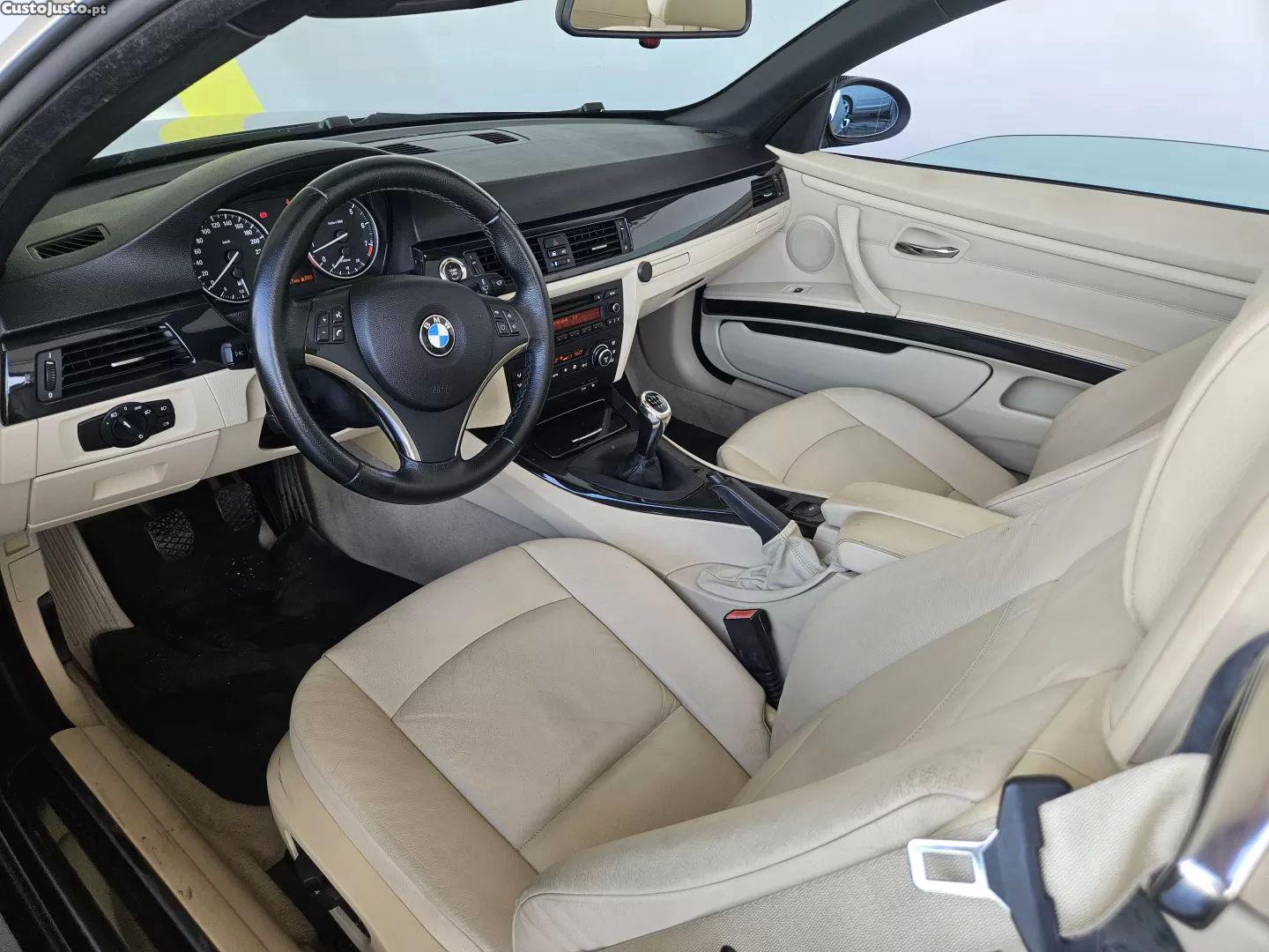 BMW 320 I — fotografia 2