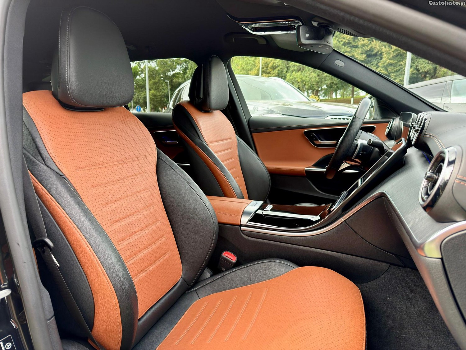 Mercedes-Benz C 300 d AMG Line — fotografia 12