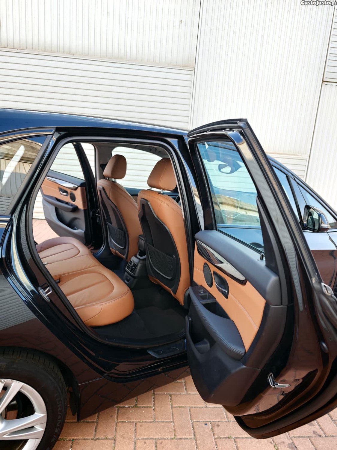 BMW 218 Active Tourer Luxury — fotografia 4