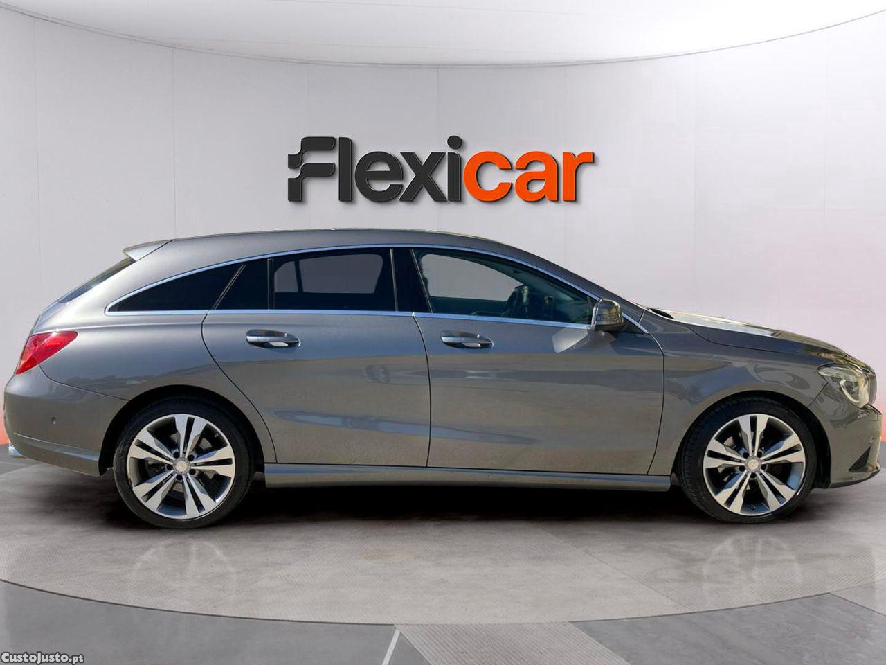 Mercedes-Benz CLA 220 d Shooting Brake Urban Aut. — fotografia 11