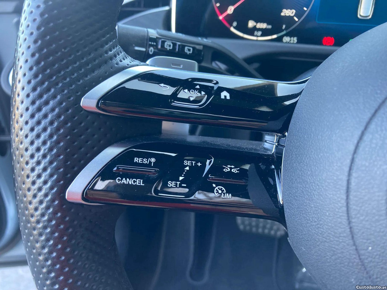 Mercedes-Benz E 300 de AMG Line 4Matic I — fotografia 7