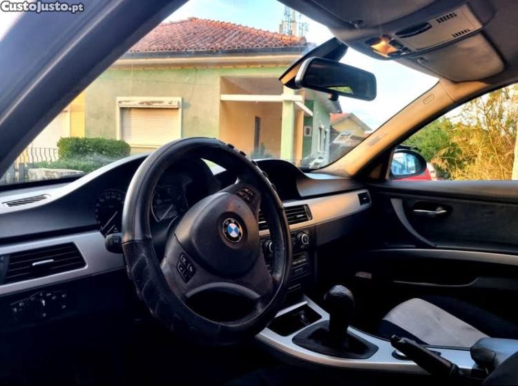 BMW 320 d Touring — fotografia 2