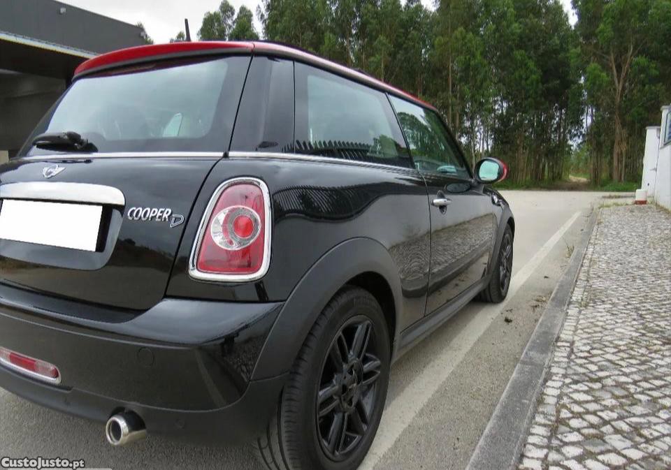 MINI Cooper D 1.6 112 CV Full Extras — fotografia 2