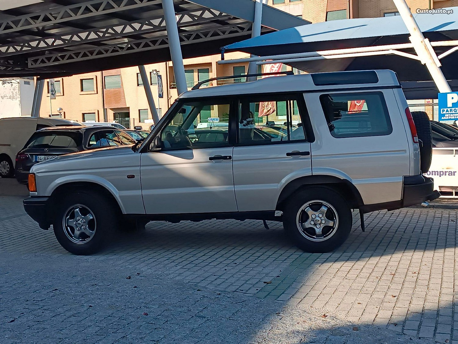 Land Rover Discovery 2.5 TD5 - 01 foto 3