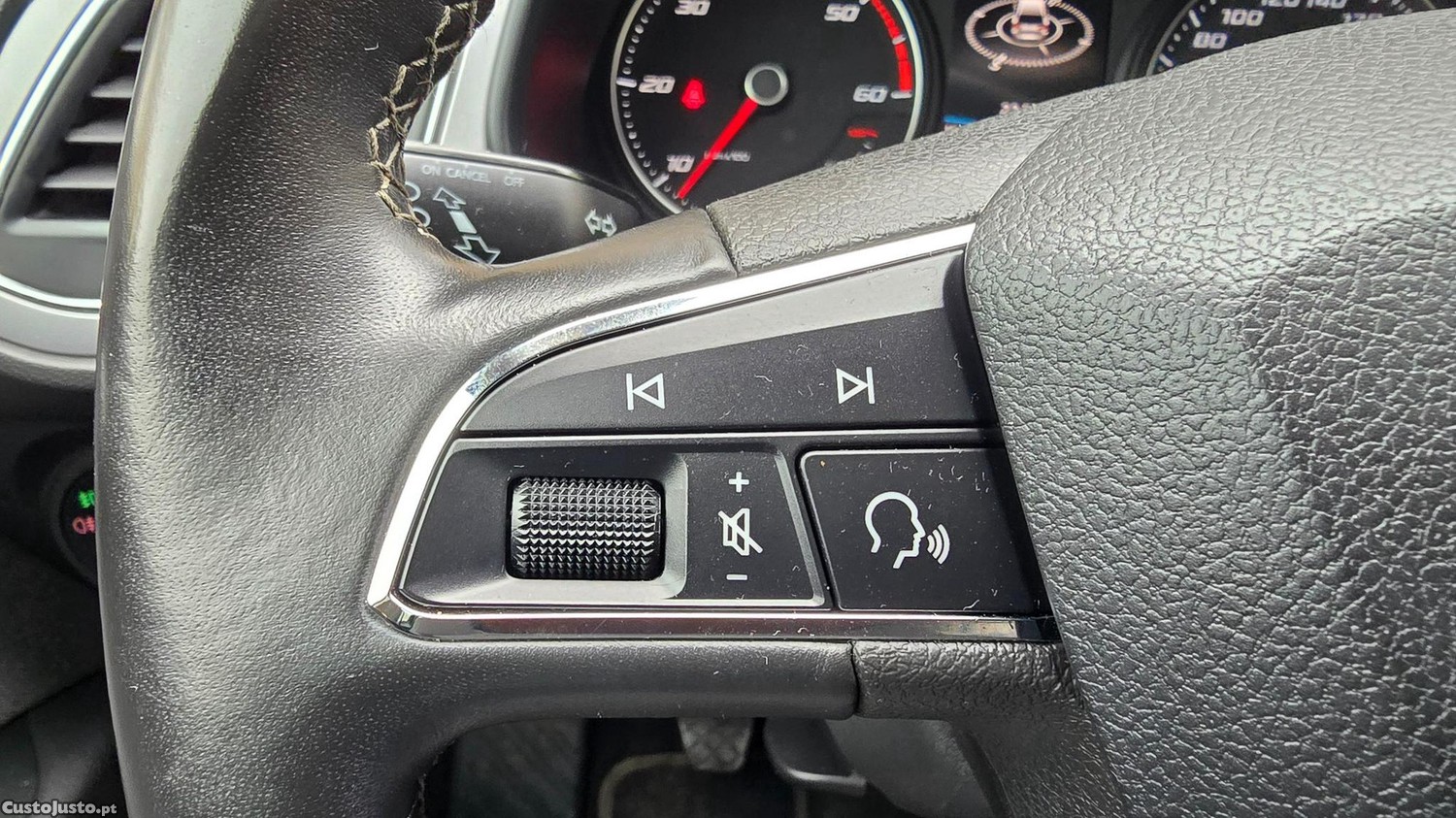 SEAT Leon 1.6 TDI Style — fotografia 16