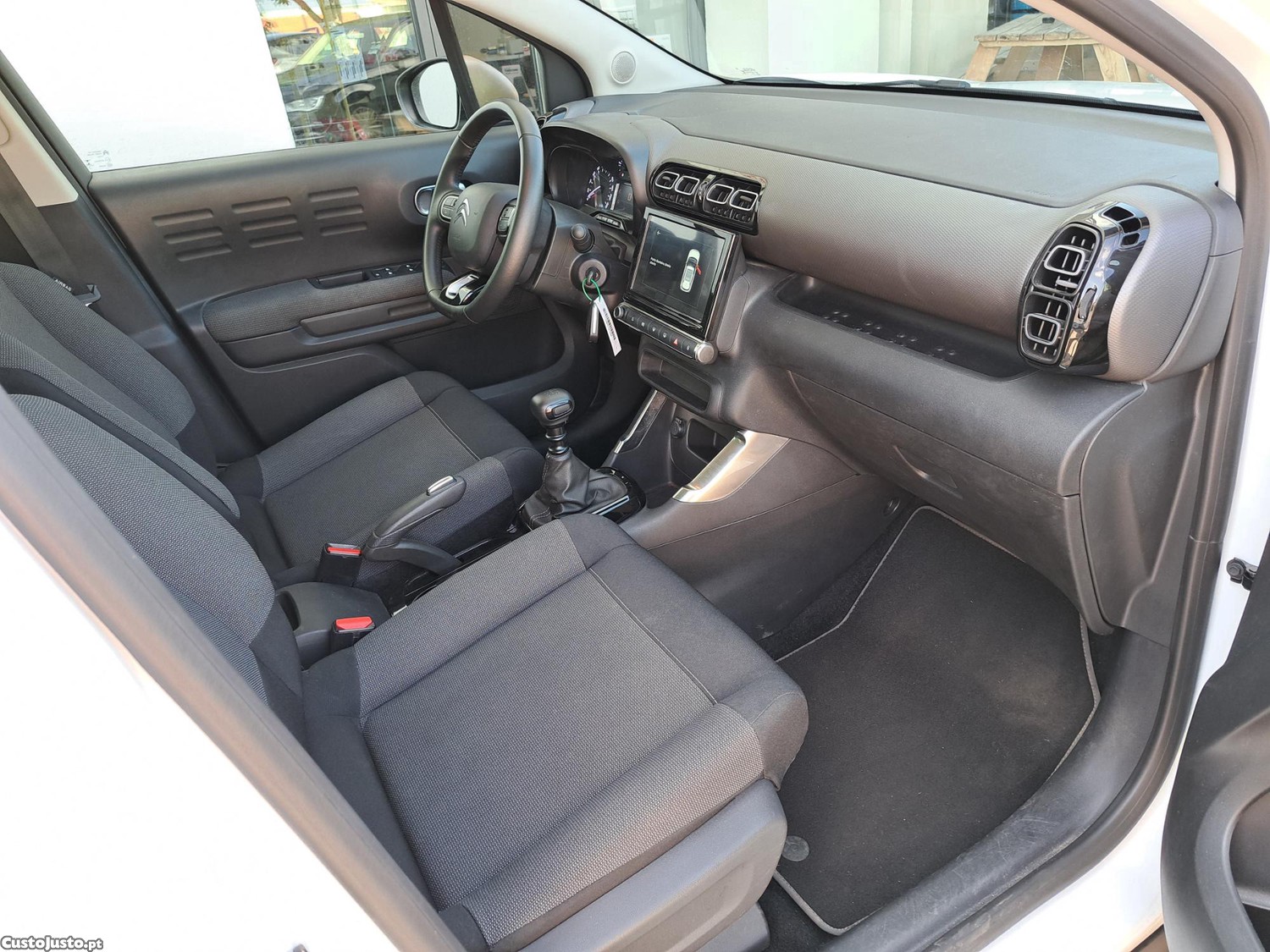 Citroën C3 Aircross 1.2 C-Séries 110 CV — fotografia 4