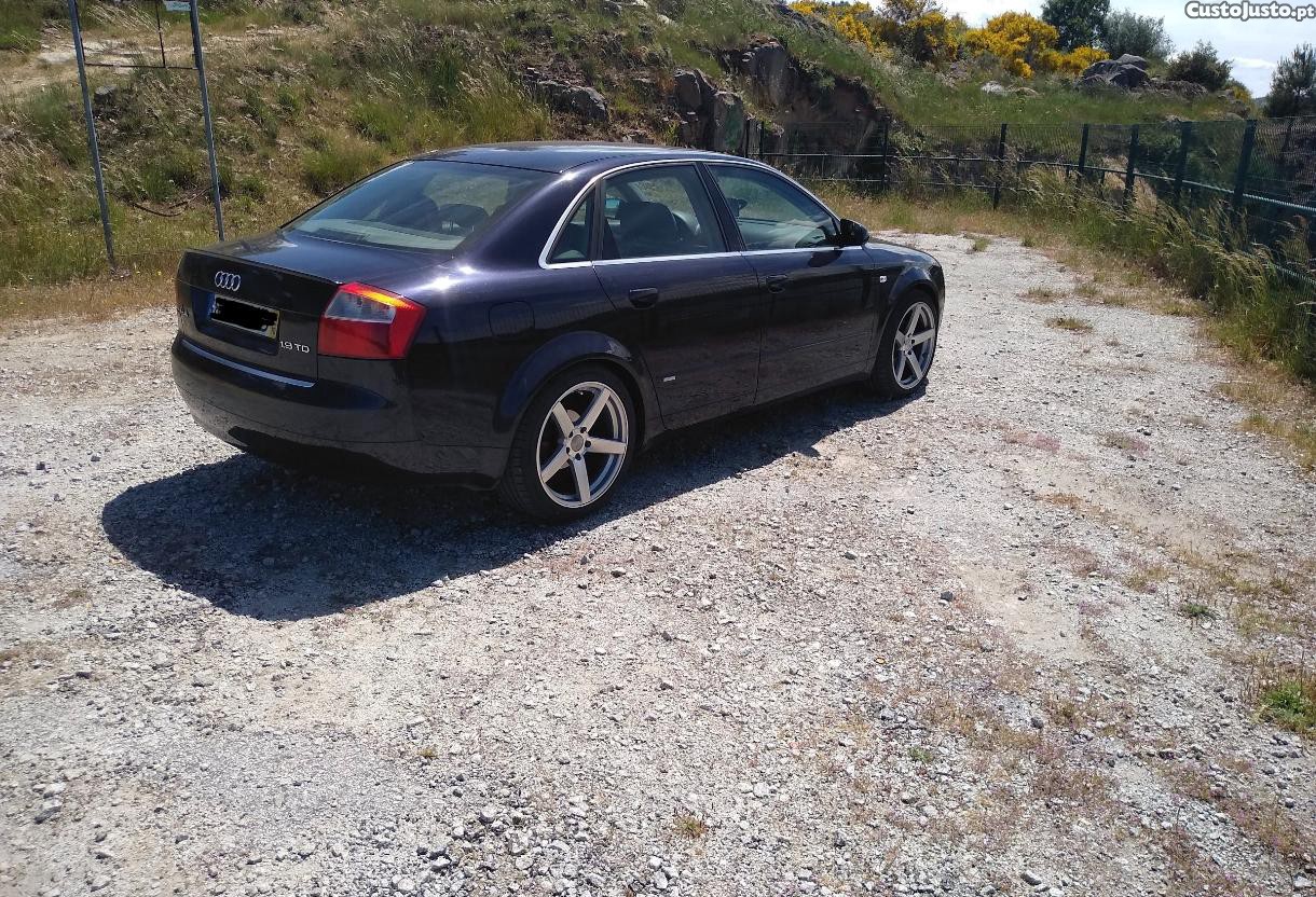 Audi A4 B6 - 02 foto 2