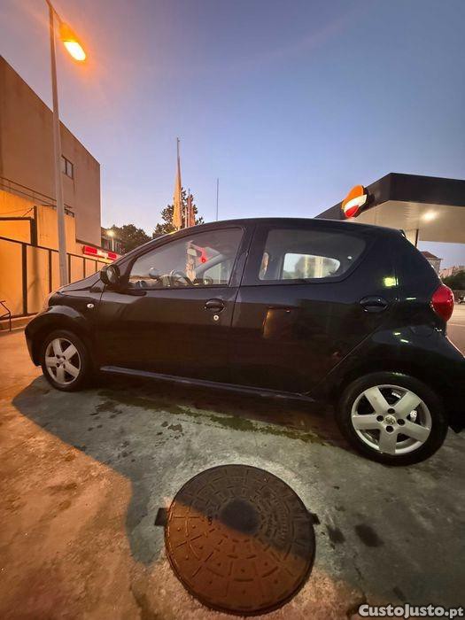 Toyota Aygo 1.0 VVT-i — fotografia 7