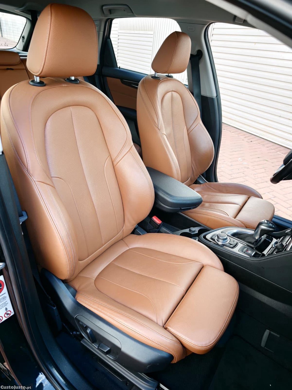 BMW 218 Active Tourer Luxury — fotografia 9