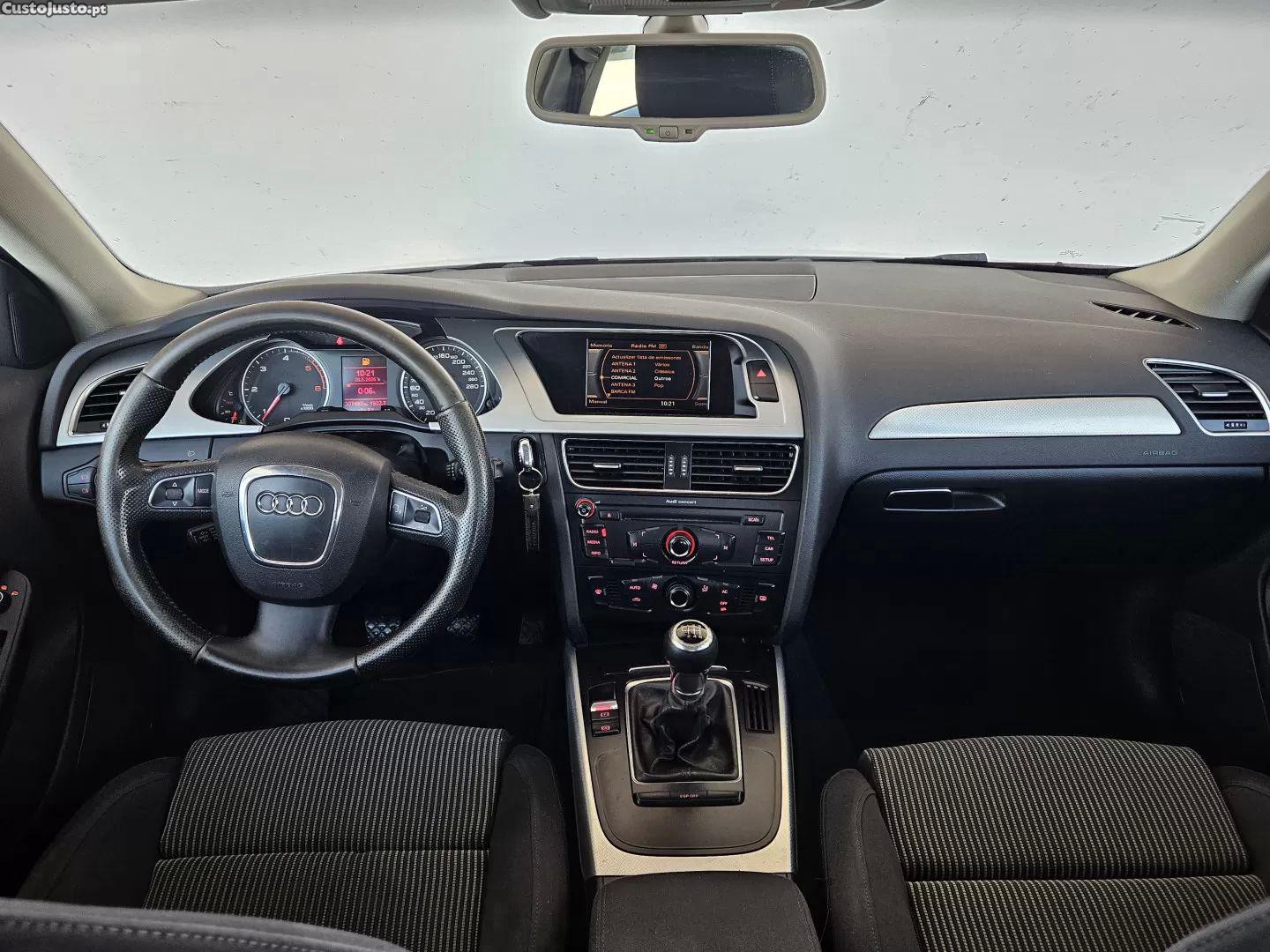 Audi A4 2.0 tdi — fotografia 2