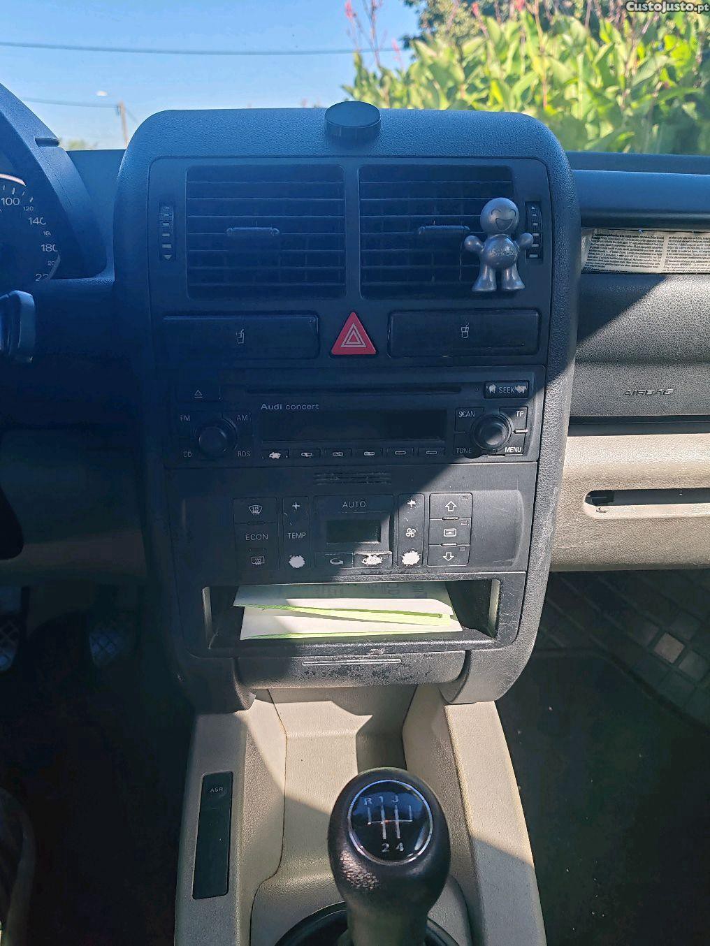Audi A2 1.4 TDI - 224 mil KMS - Fantástico! — fotografia 5