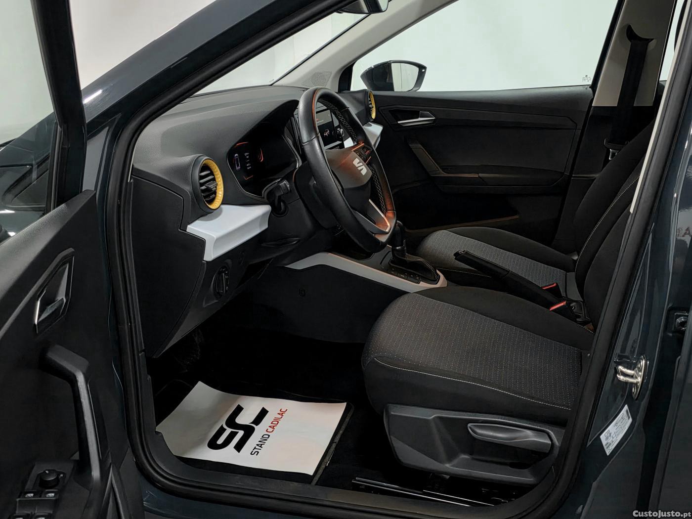 SEAT Arona 1.0 TSI Style DSG — fotografia 17