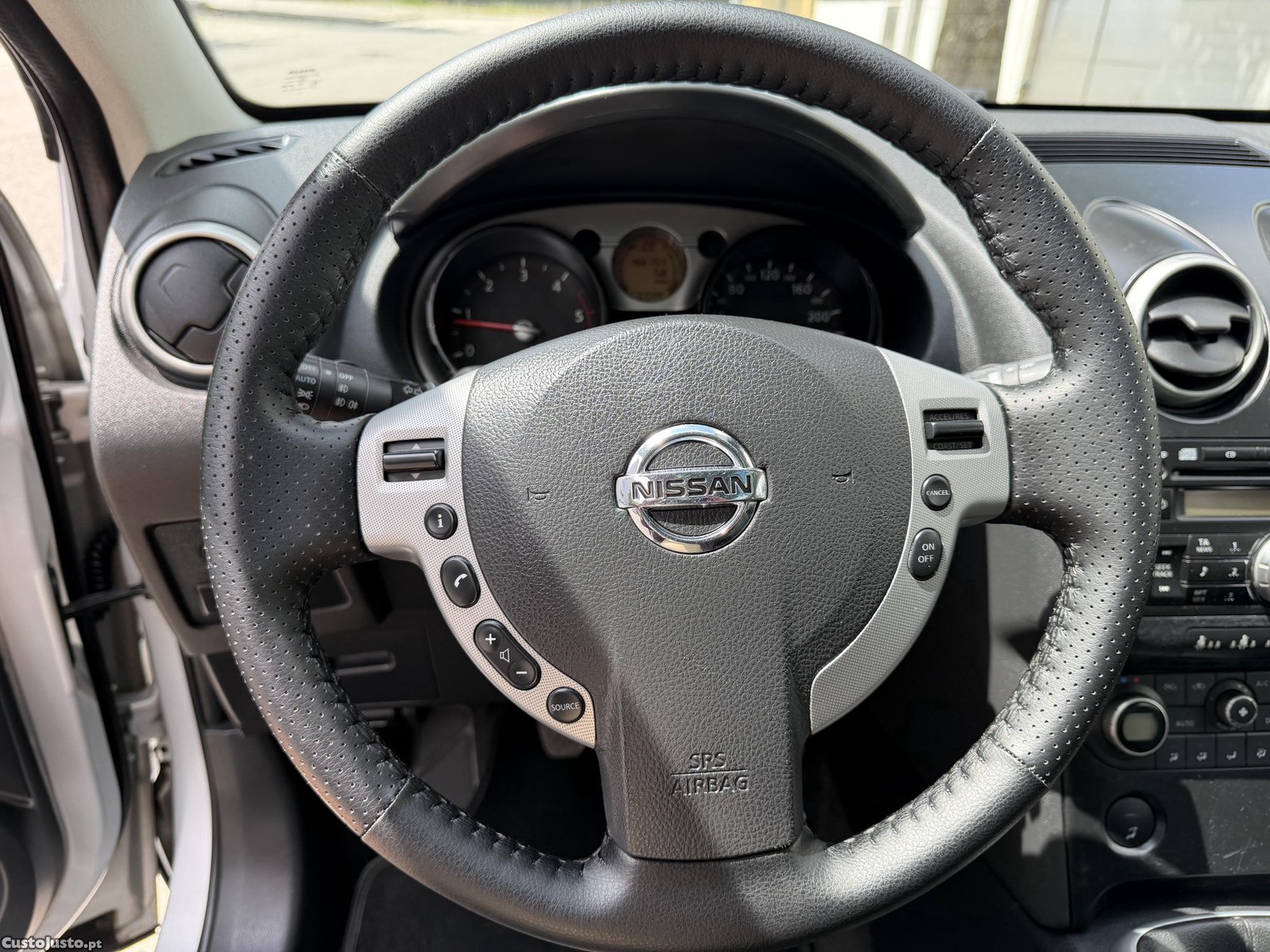 Nissan Qashqai 1.5 DCi-1 registo-Iuc 40 — fotografia 5