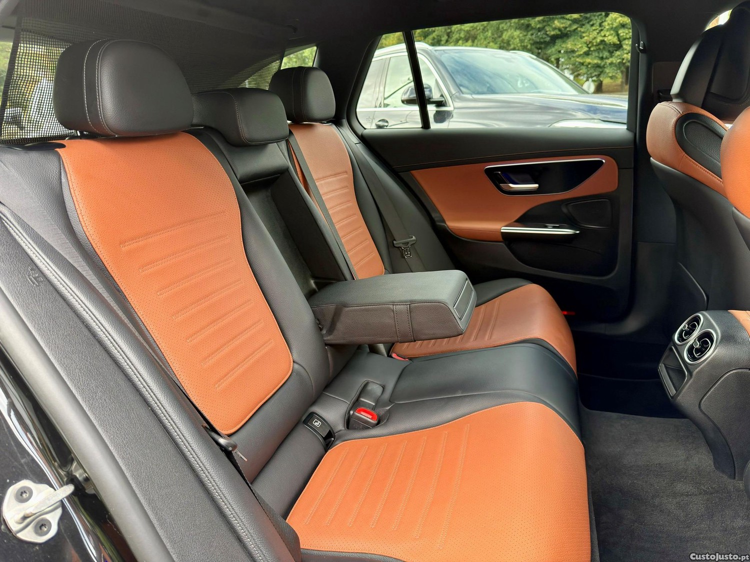 Mercedes-Benz C 300 d AMG Line — fotografia 8