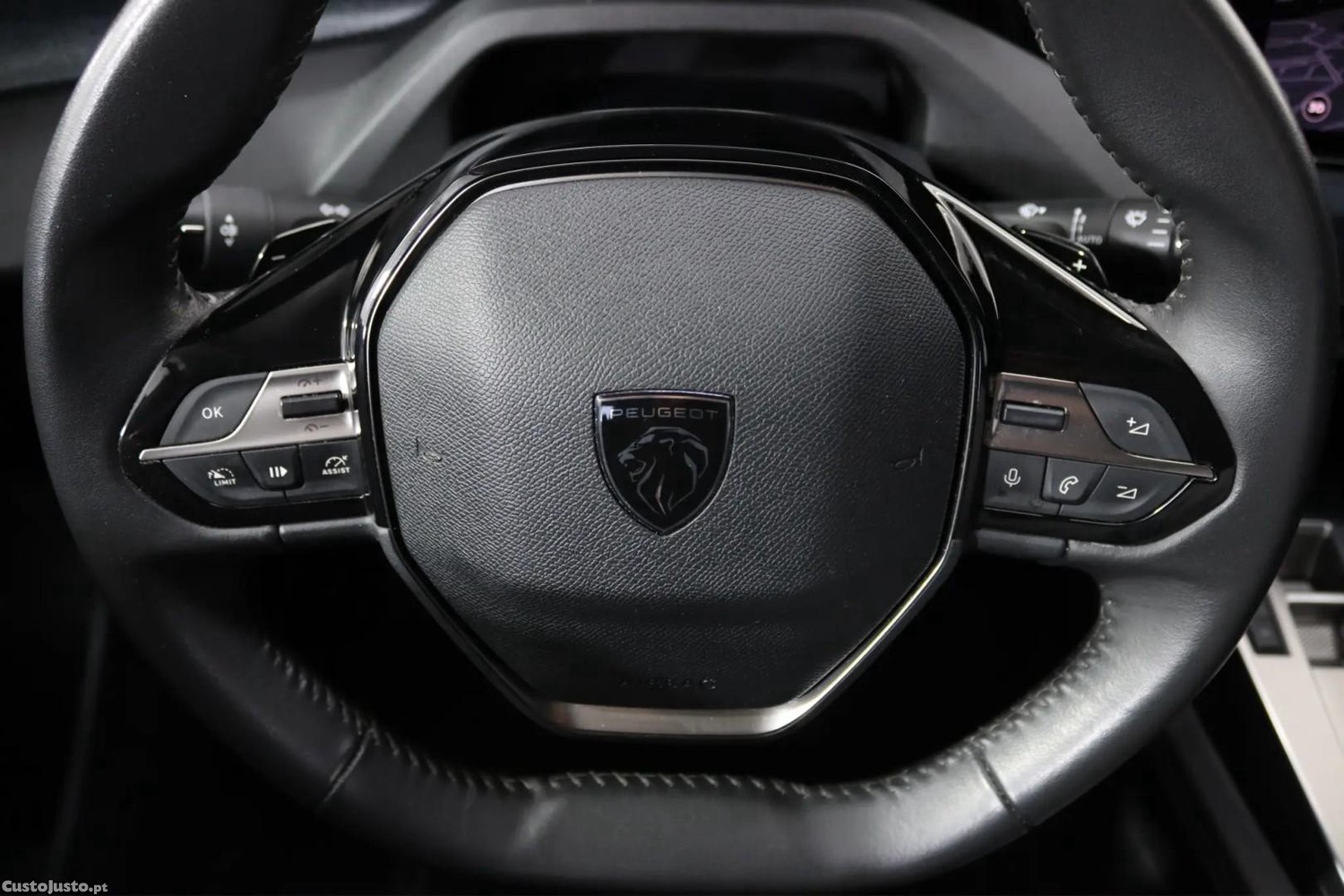Peugeot 308 1.2 PureTech Allure Pack EAT8 — fotografia 8