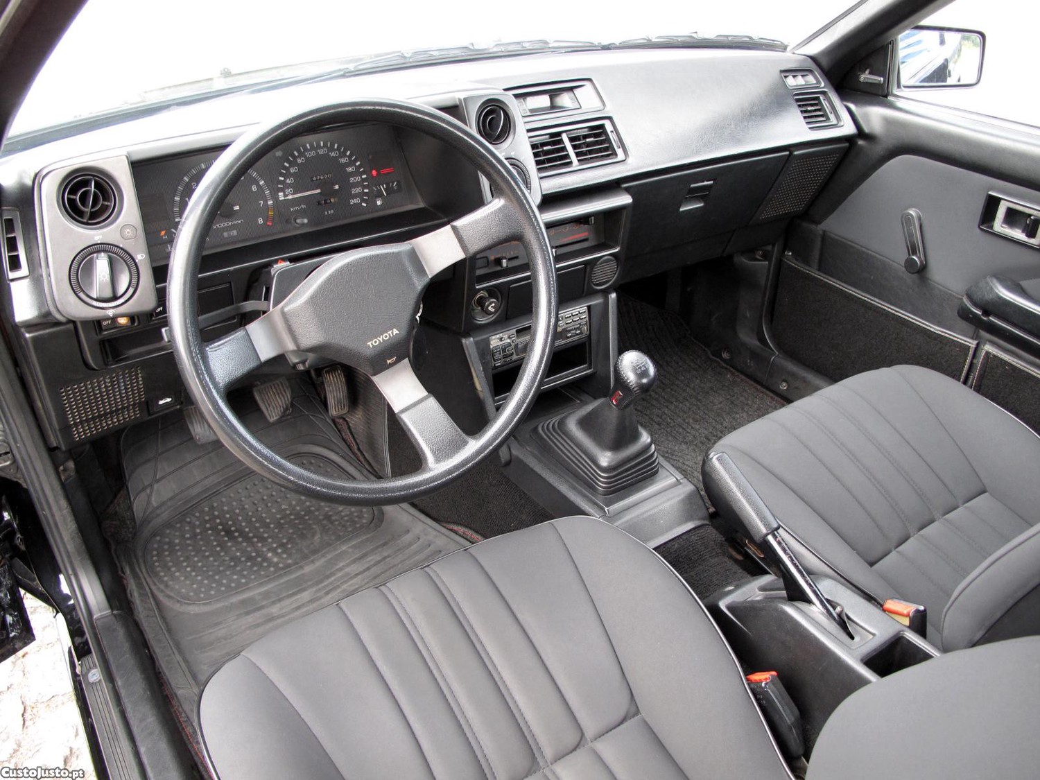 Toyota Corolla GT Twin Cam 16V (AE86) — fotografia 7