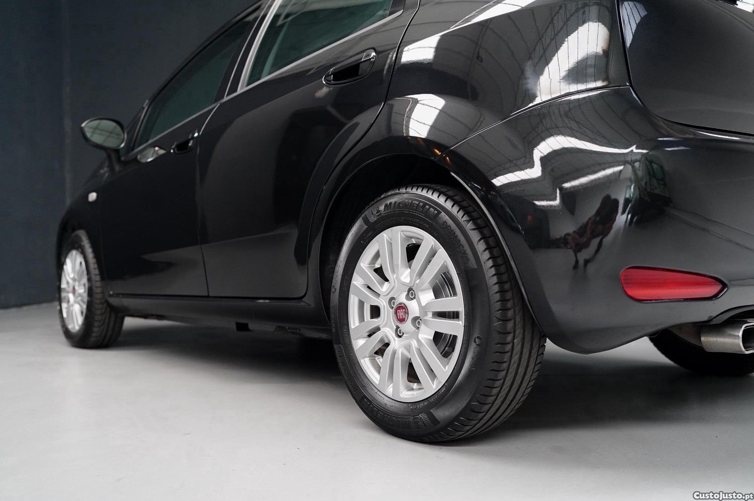 Fiat Punto 1.3 M-Jet Lounge S&S — fotografia 4
