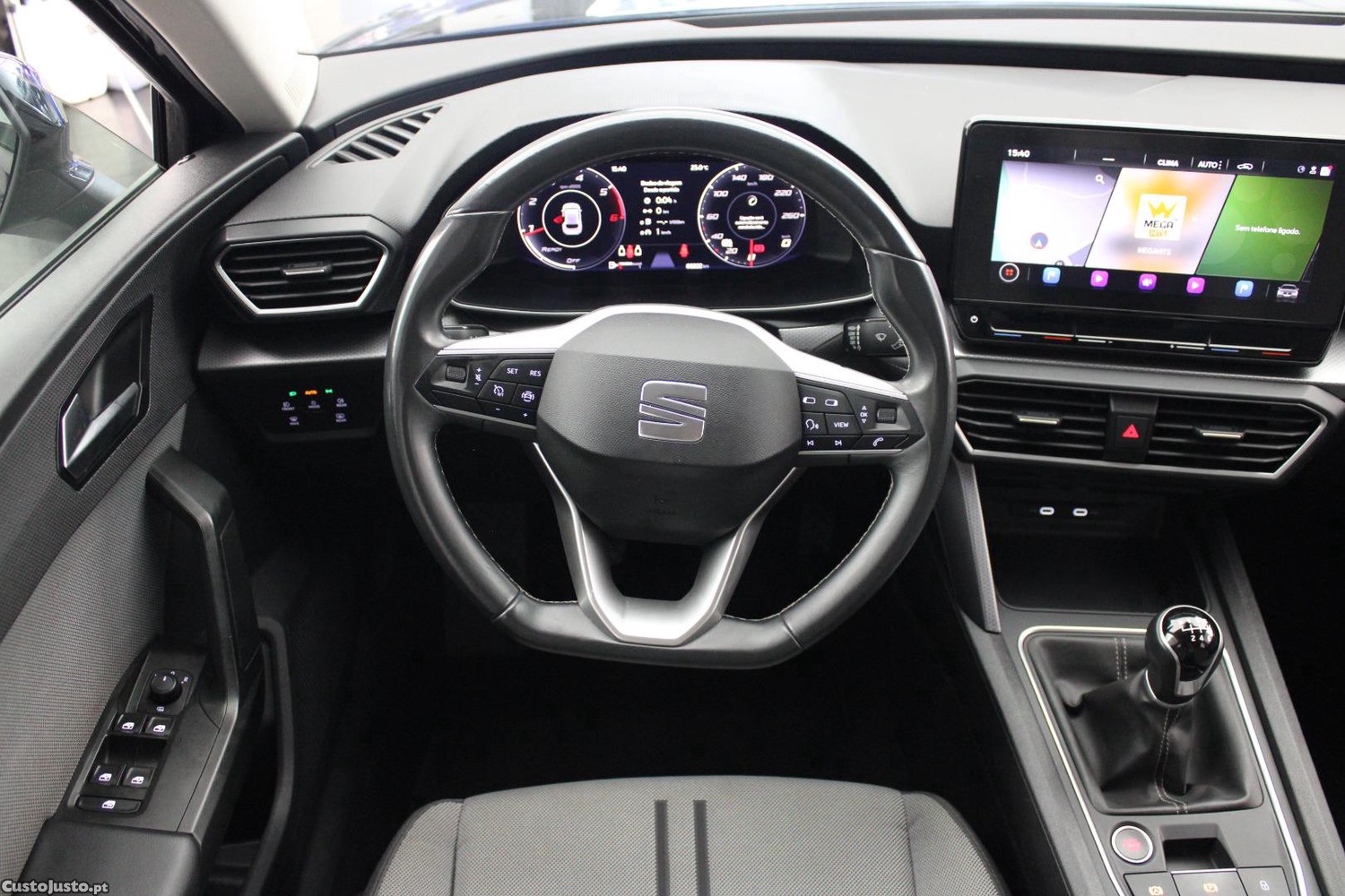 SEAT Leon 2.0TDI — fotografia 25