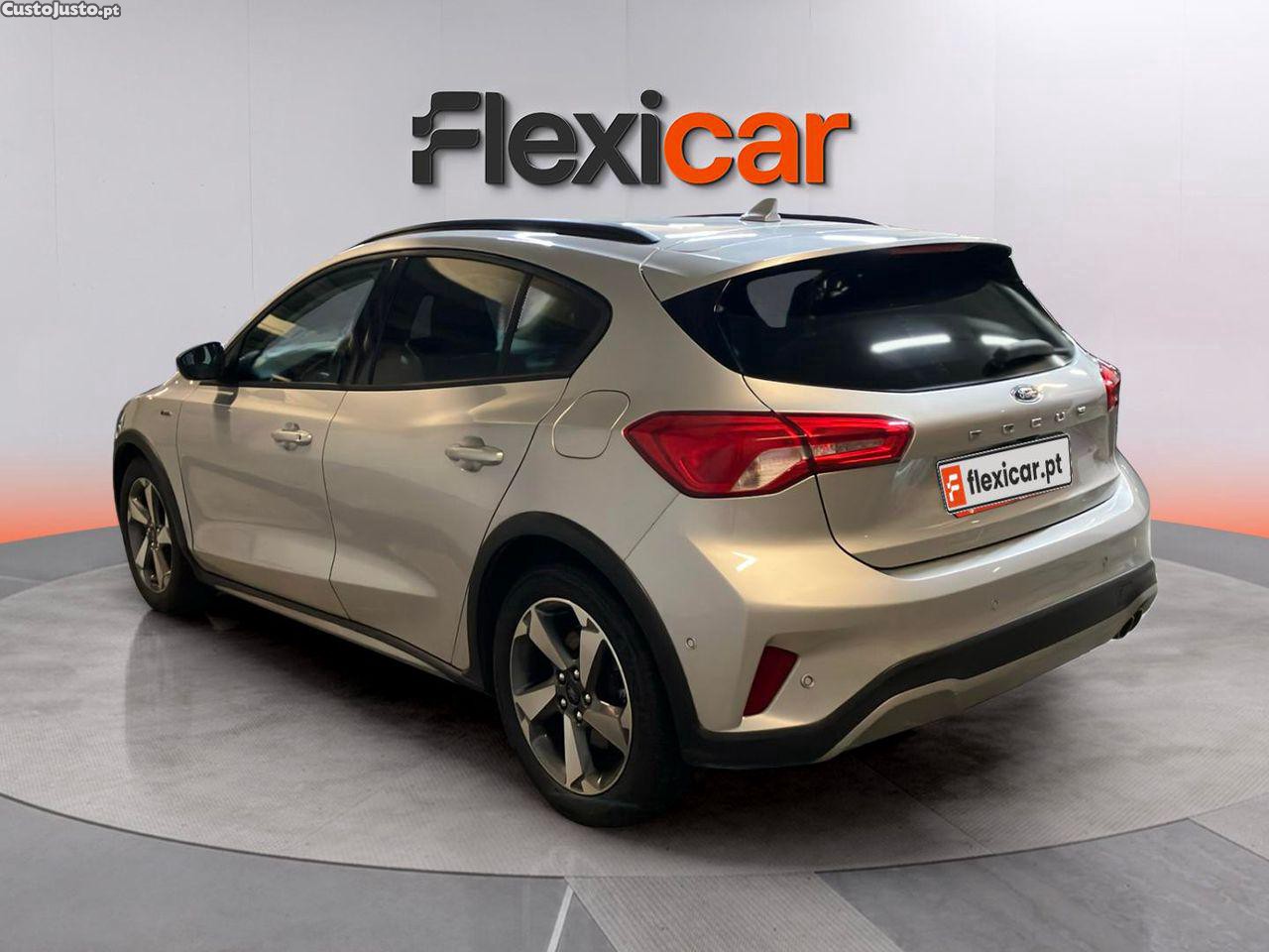 Ford Focus 1.0 EcoBoost Active X — fotografia 20