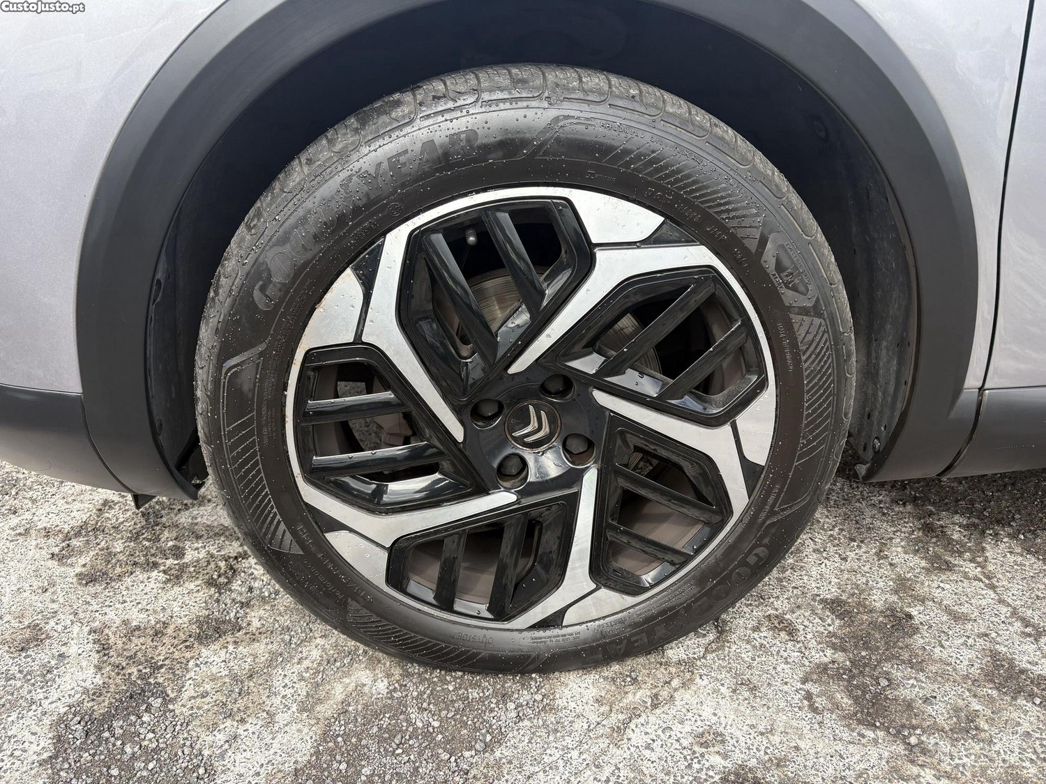 Citroën C4 1.2 PureTech Feel Pack EAT8 — fotografia 17