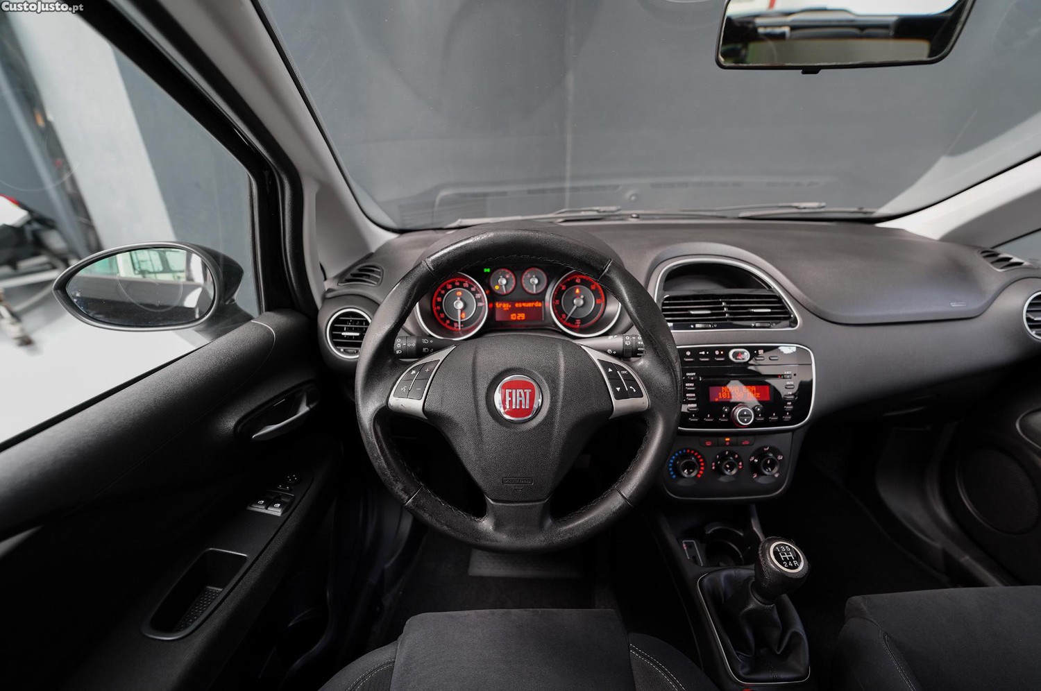 Fiat Punto 1.3 M-Jet Lounge S&S — fotografia 23