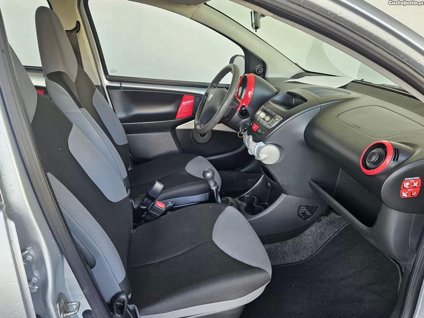 Peugeot 107 1.0 access — fotografia 3