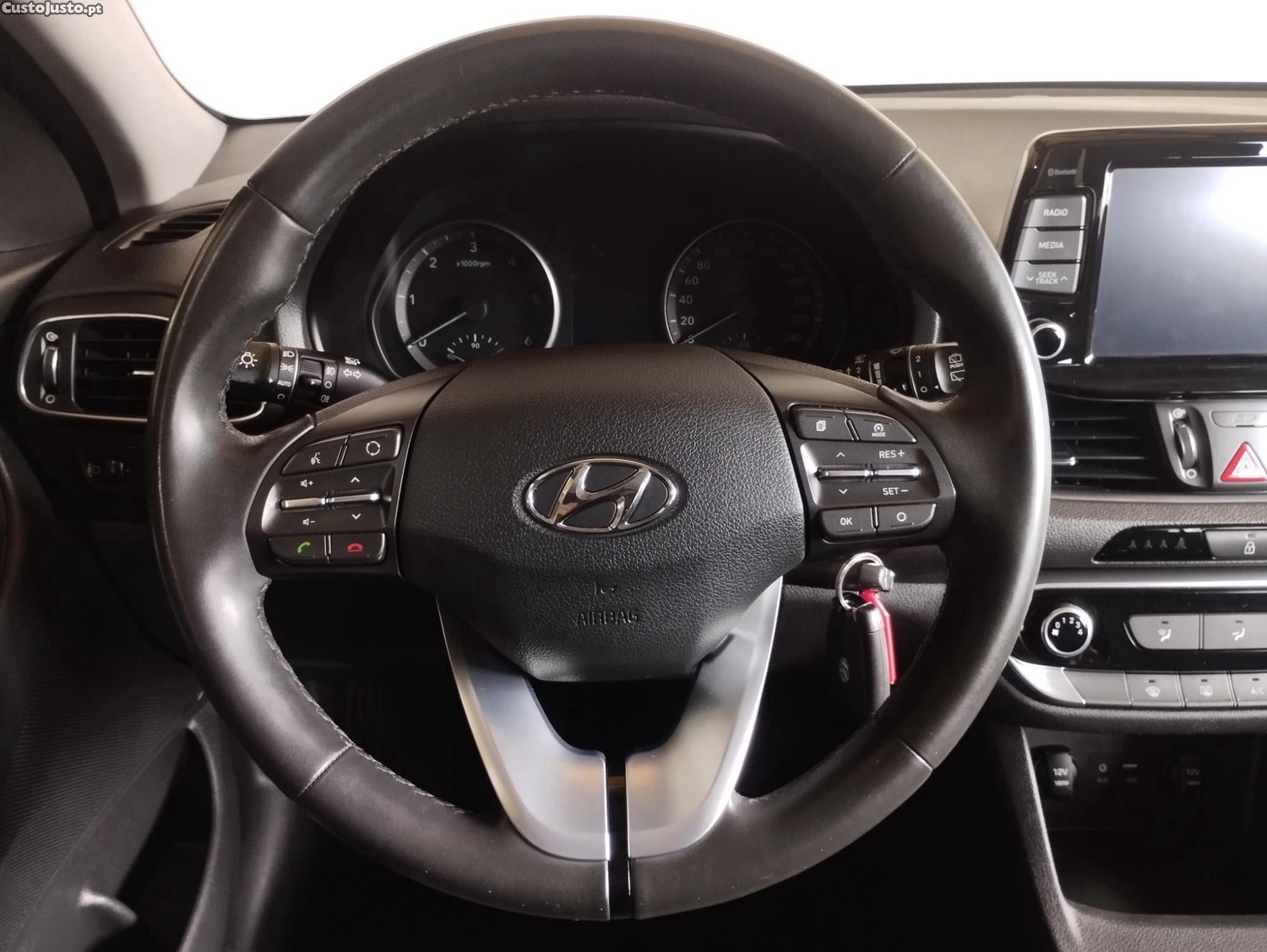Hyundai i30 1.6 CRDI SW Style — fotografia 2