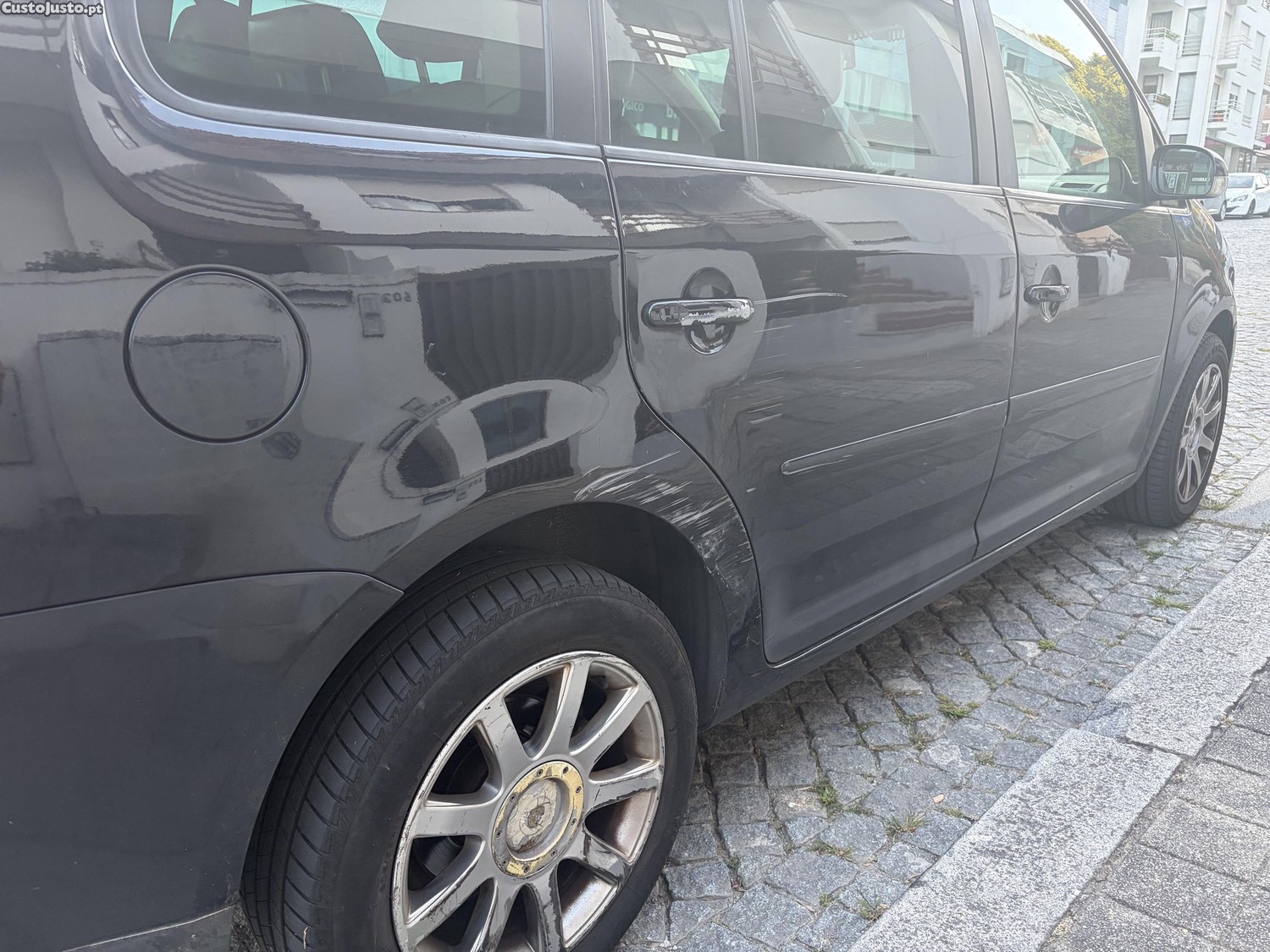 Volkswagen Touran Highline — fotografia 5