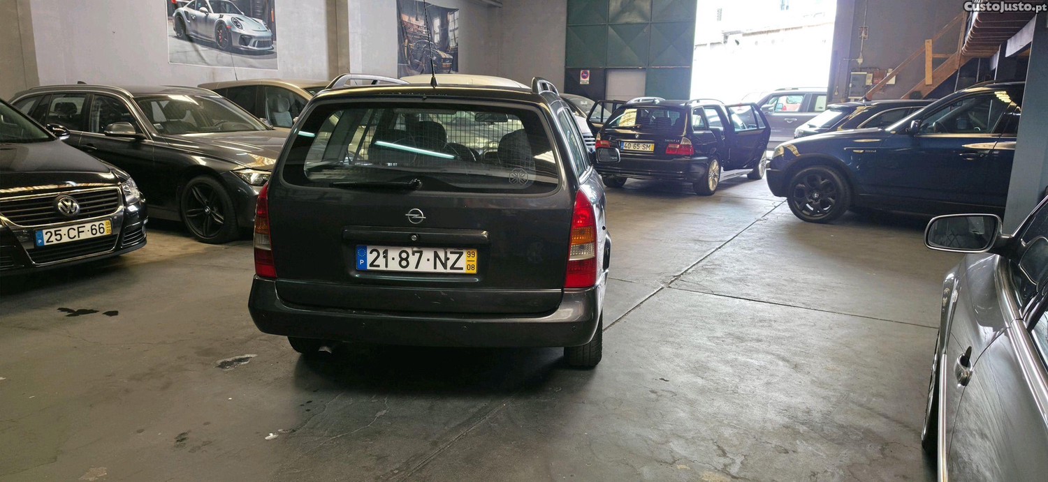 Opel Astra Caravan 2.0 DTI Nacional — fotografia 7