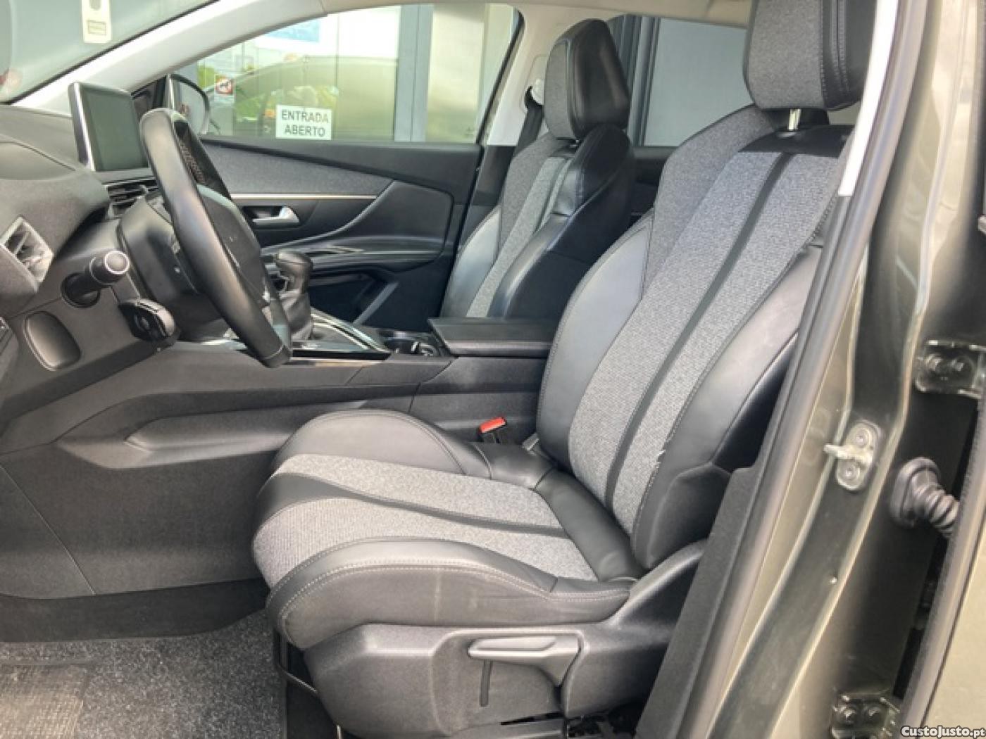 Peugeot 3008 1.2 PureTech Active — fotografia 5