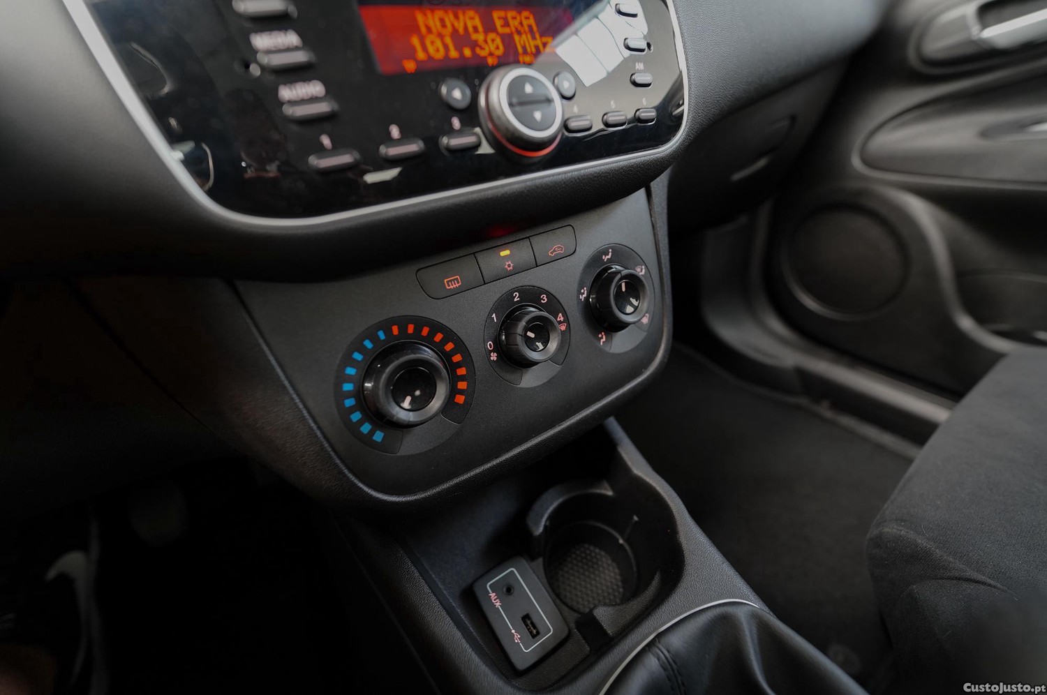 Fiat Punto 1.3 M-Jet Lounge S&S — fotografia 9